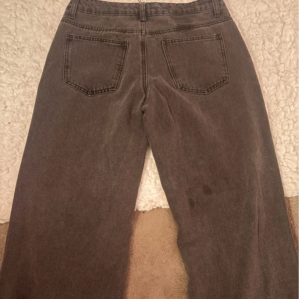 black baggy jeans